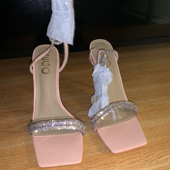 Heels - Picture 7 of 8